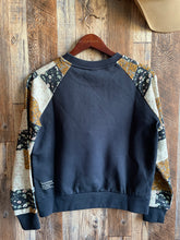 Load image into Gallery viewer, Blayr Crew Sweatshirt