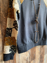 Load image into Gallery viewer, Blayr Crew Sweatshirt