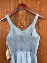 Load image into Gallery viewer, Palisade Chambray Midi Dress