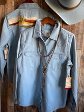 Load image into Gallery viewer, Agave Sky Denim Pearl Snap