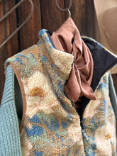 Load image into Gallery viewer, Hylla Reverisble Vest