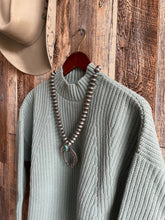 Load image into Gallery viewer, Gaiaa Merino Wool Sweater