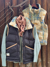 Load image into Gallery viewer, Hylla Reverisble Vest