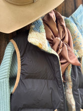 Load image into Gallery viewer, Hylla Reverisble Vest