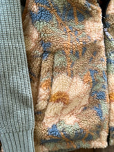 Load image into Gallery viewer, Hylla Reverisble Vest