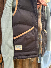 Load image into Gallery viewer, Hylla Reverisble Vest