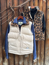 Load image into Gallery viewer, Hylla Reverisble Vest {Leopard}