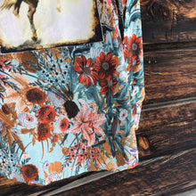 Load image into Gallery viewer, Hays Floral Patch Top